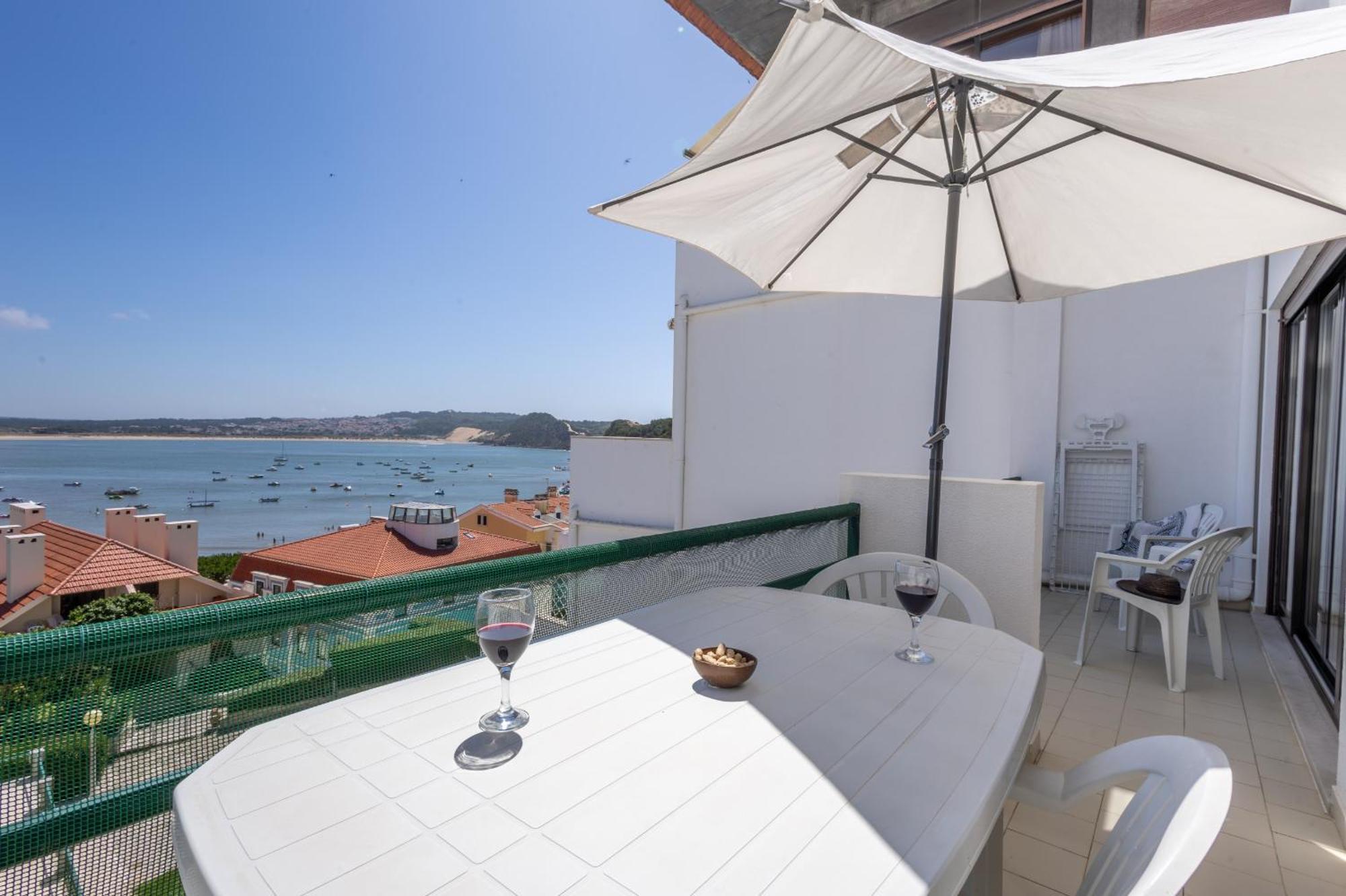 Ferienwohnung Concha Mar Com Vista Sobre A Baia São Martinho do Porto Exterior foto